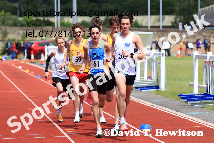 Middle Distance, 2026 Northern Schools Inter Counties, Wentworth, Hexham. Photo: David T. Hewitson/Sports for All Pics